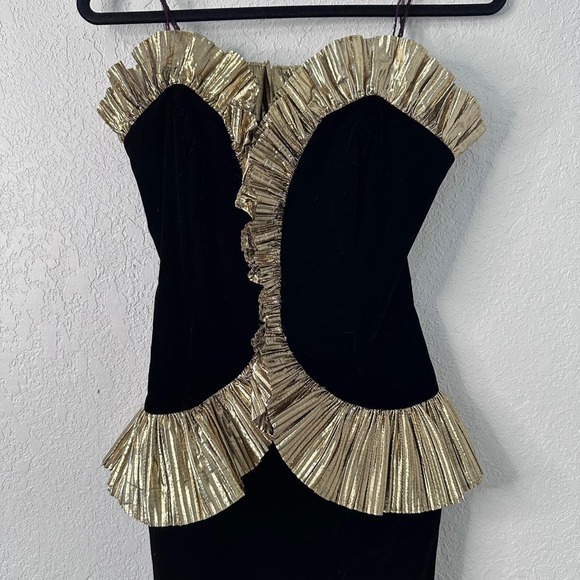 green emerald velvet dress Buffon Gold & Black Peplum Corset Dress- Gold & Black Brocade Corset Top  Corsets Queen US-CA